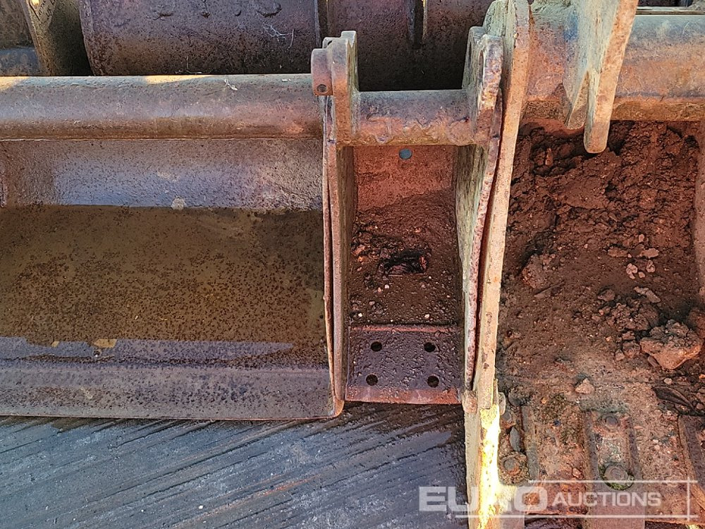 Bucket 36", 30", 30" Ditching, 12", 12", 10" Digging Bucket 25-35mm Pin to suit Mini Excavator: picture 13