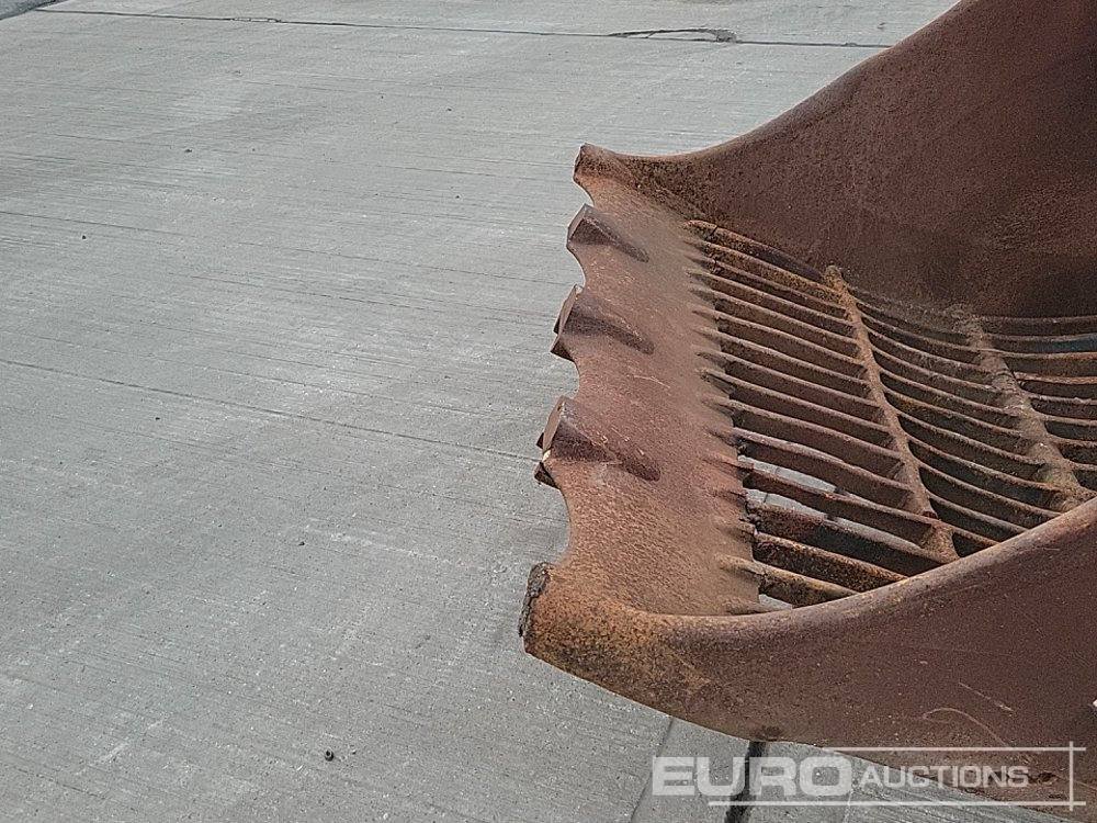 Bucket 48" Digging Bucket 80mm Pin to suit 20 Ton Excavator: picture 9