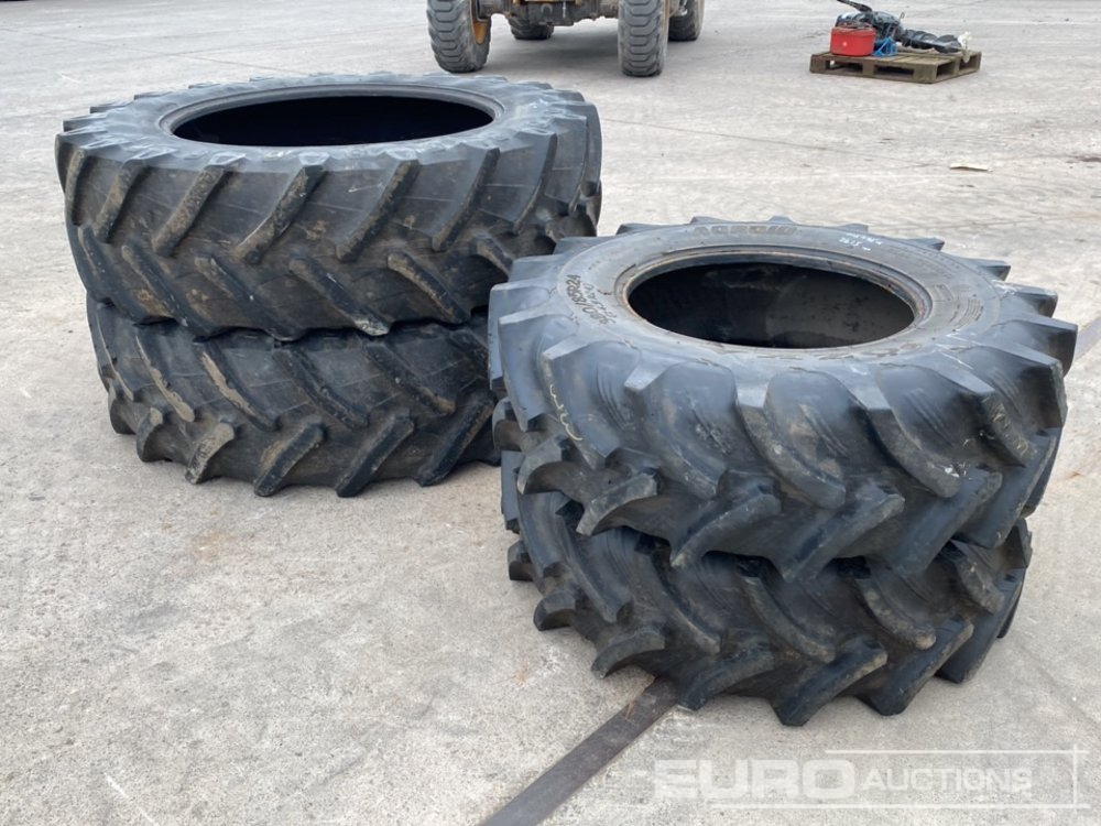 480/70 R38 Tyres (2 of), 380/85 R24 Tyres (2 of) - Tire: picture 4 480/70 R38 Tyres (2 of), 380/85 R24 Tyres (2 of) - Tire: picture 4