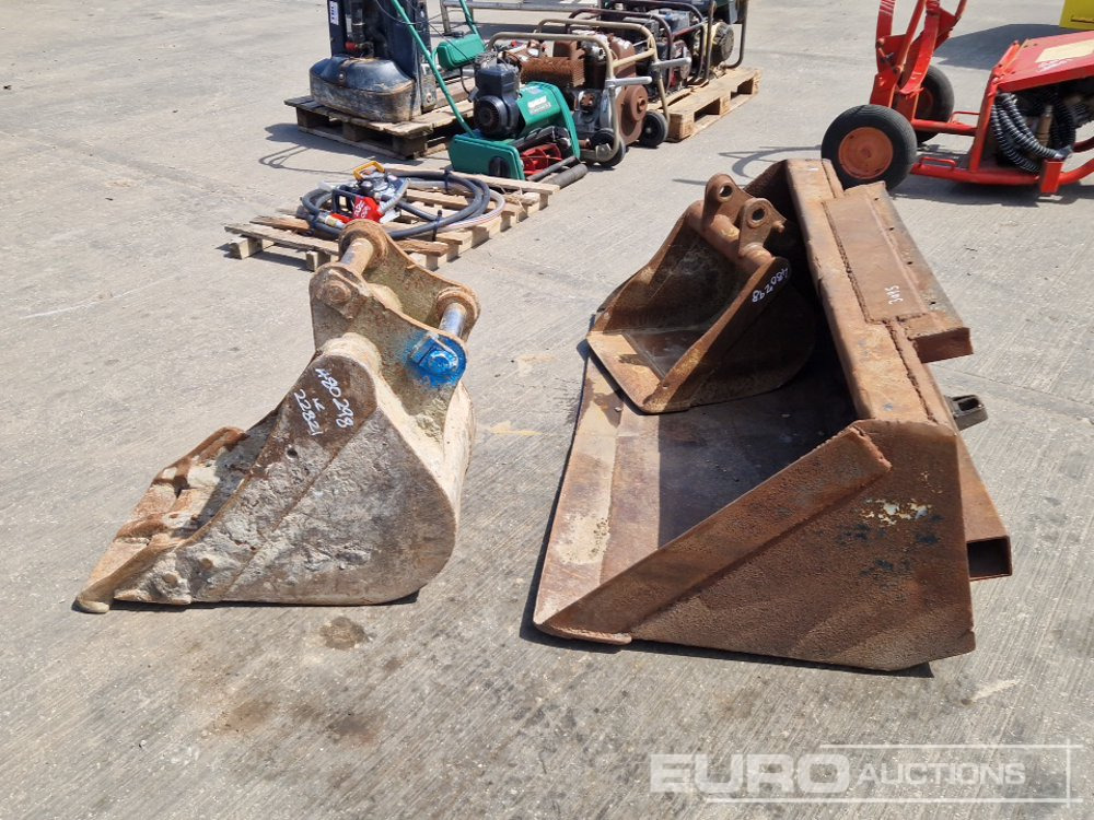 60" Loading Bucket to suit Skidsteer Loader, 18", 18" Digging Bucket 40-45mm Pin to suit Mini-6 Ton Excavator - Bucket: picture 2 60" Loading Bucket to suit Skidsteer Loader, 18", 18" Digging Bucket 40-45mm Pin to suit Mini-6 Ton Excavator - Bucket: picture 2