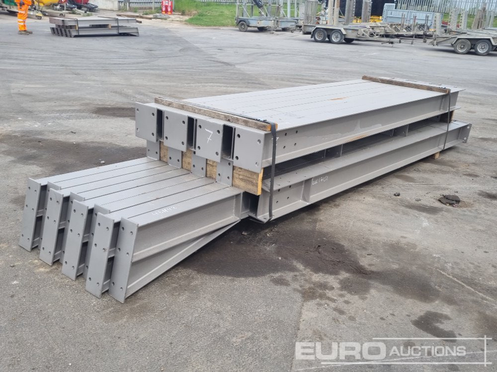 60’ x 30’ x 12’. 3no 20’ Bays. 12.5° Roof Pitch. Purlin Cleats Spaced To Accept Fibre Cement Or Steel Roof Sheets. 8no Stanchions 203 x 133 x 25kg 8no Rafters 178 x 102 x 19kg - Construction container: picture 1 60’ x 30’ x 12’. 3no 20’ Bays. 12.5° Roof Pitch. Purlin Cleats Spaced To Accept Fibre Cement Or Steel Roof Sheets. 8no Stanchions 203 x 133 x 25kg 8no Rafters 178 x 102 x 19kg - Construction container: picture 1