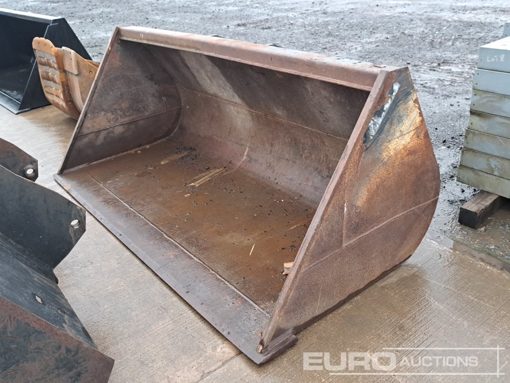 92" Loading Bucket to suit Telehandler - Bucket: picture 1 92" Loading Bucket to suit Telehandler - Bucket: picture 1