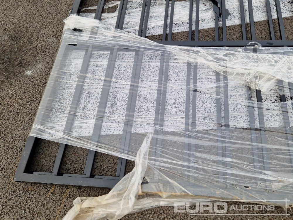 Agricultural machinery Unused 14' Driveway Gates: picture 12