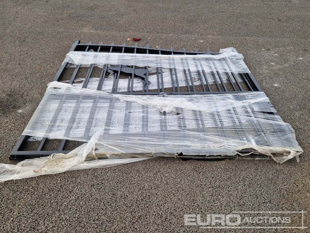 Agricultural machinery Unused 14' Driveway Gates: picture 9