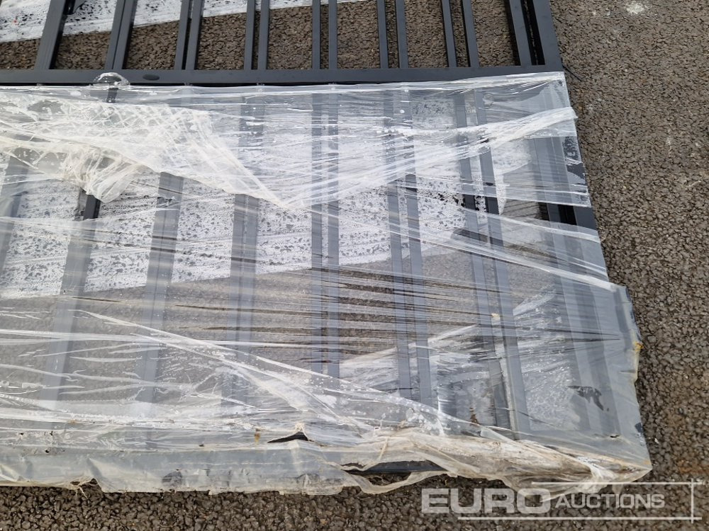 Agricultural machinery Unused 14' Driveway Gates: picture 13