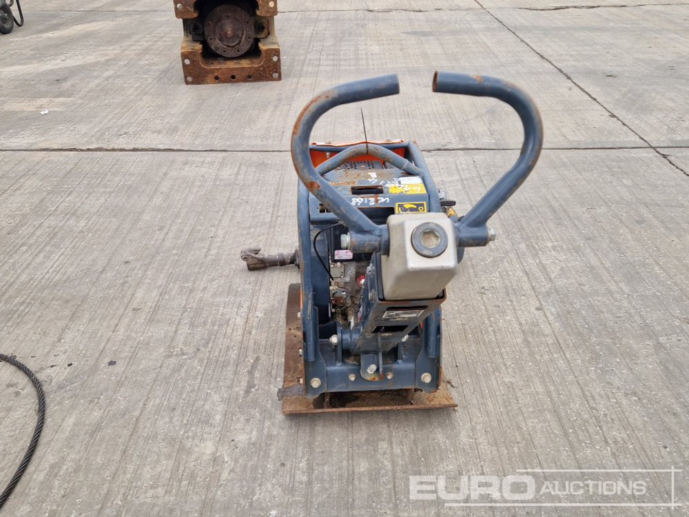 Altrad RPC 30/50 Diesel Compaction Plate, Wacker Neuson BH55rw Petrol Handheld Breaker - Asphalt machine: picture 4 Altrad RPC 30/50 Diesel Compaction Plate, Wacker Neuson BH55rw Petrol Handheld Breaker - Asphalt machine: picture 4