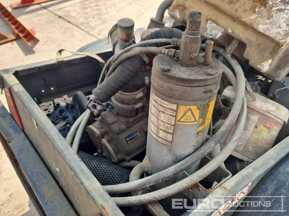 Air compressor Atlas Copco XAS36: picture 28