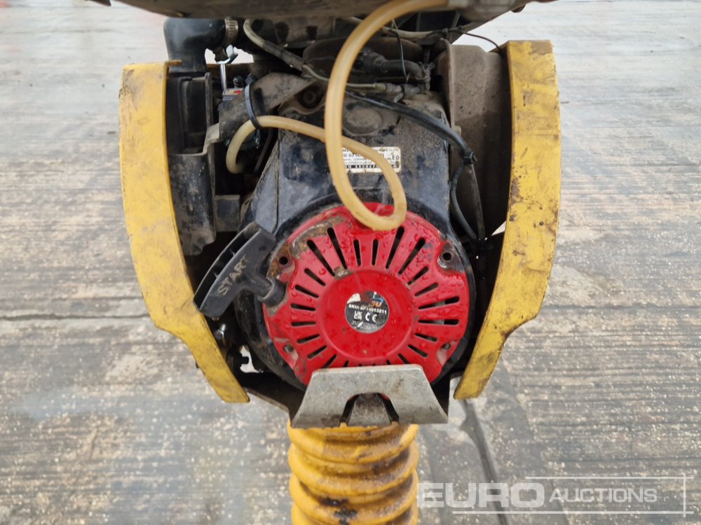 Asphalt machine Bomag Petrol Trench Compactor, Honda Engine: picture 11