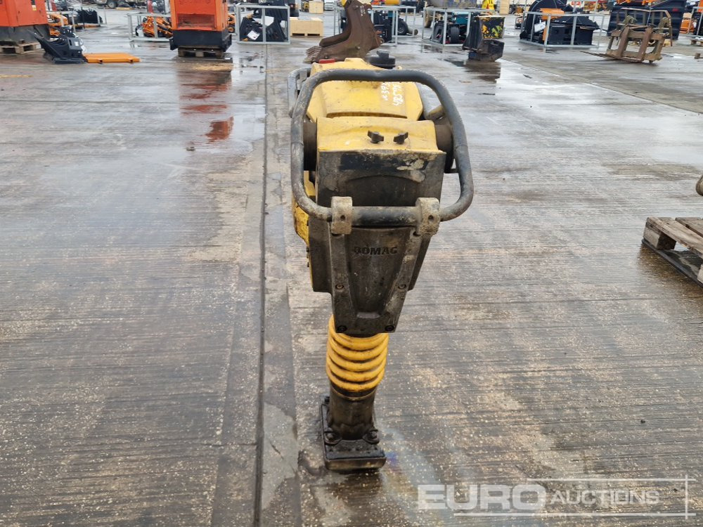 Asphalt machine Bomag Petrol Trench Compactor, Honda Engine: picture 8