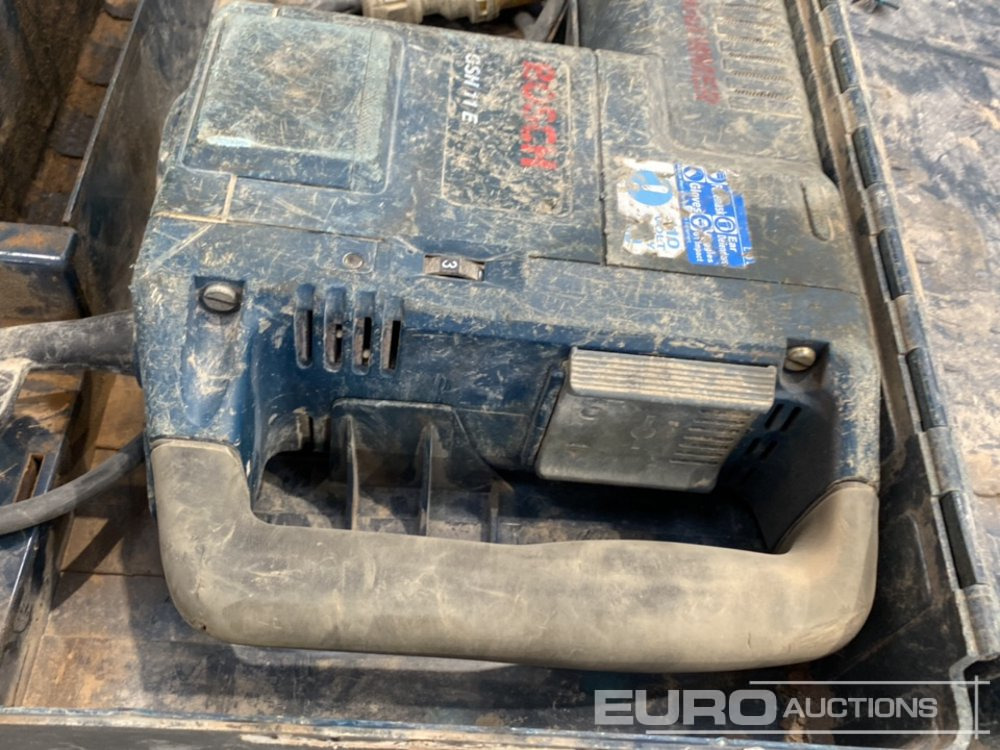 Construction equipment Bosch GSH 11E 110 Volt Breaker: picture 6 Construction equipment Bosch GSH 11E 110 Volt Breaker: picture 6