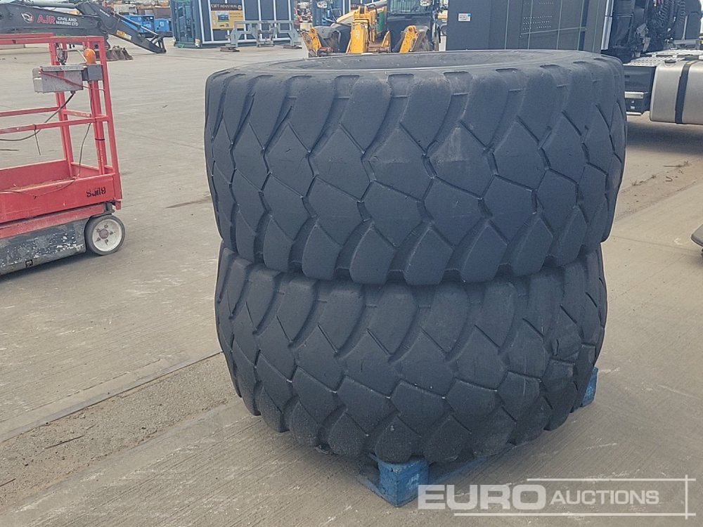Bridgestone 26.6R25 Tyre (2 of) - Tire: picture 3 Bridgestone 26.6R25 Tyre (2 of) - Tire: picture 3