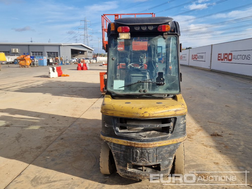 CAT DP25N - Forklift: picture 4 CAT DP25N - Forklift: picture 4