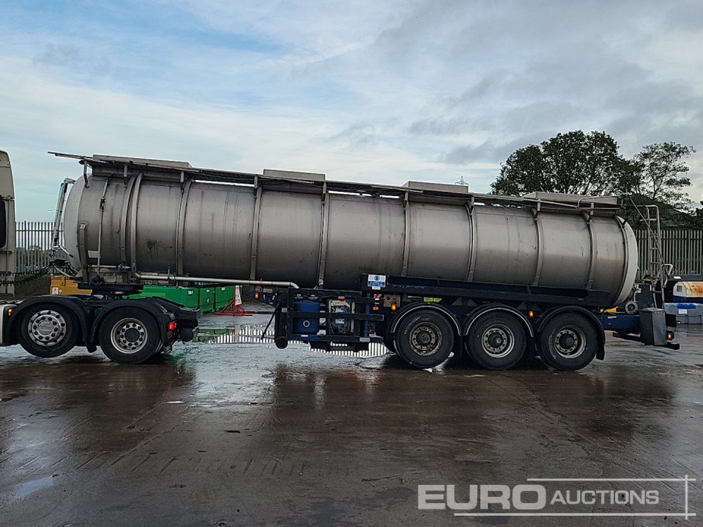 Crane Freuhauf Tri Axle Tanker Trailer - Tank semi-trailer: picture 2 Crane Freuhauf Tri Axle Tanker Trailer - Tank semi-trailer: picture 2