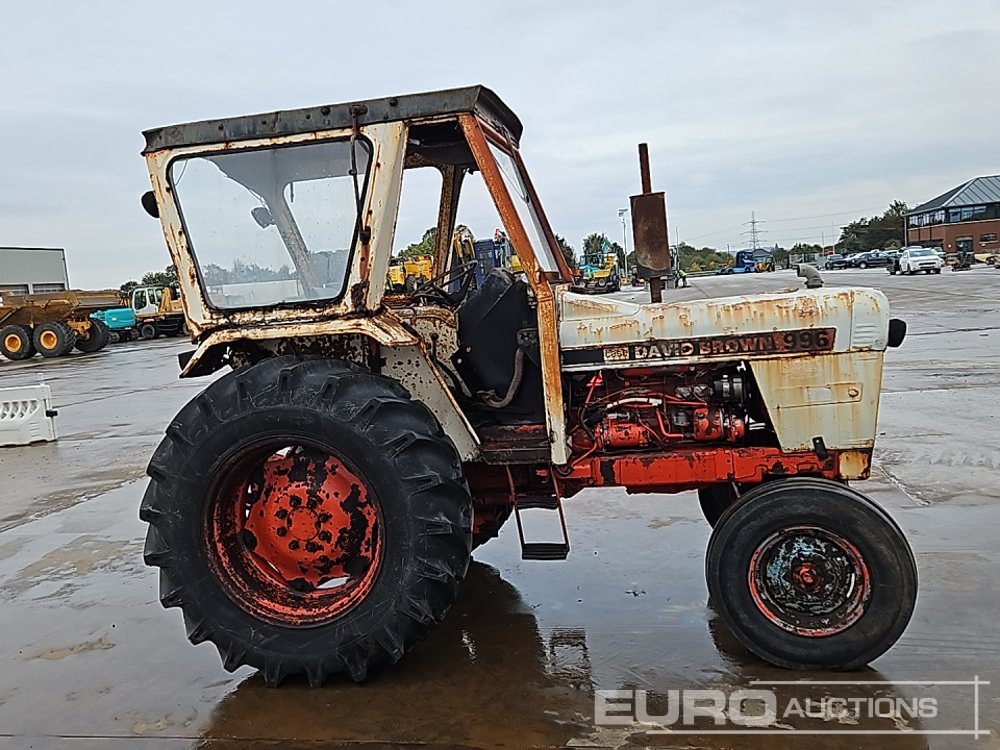 Farm tractor David Brown 996: picture 6