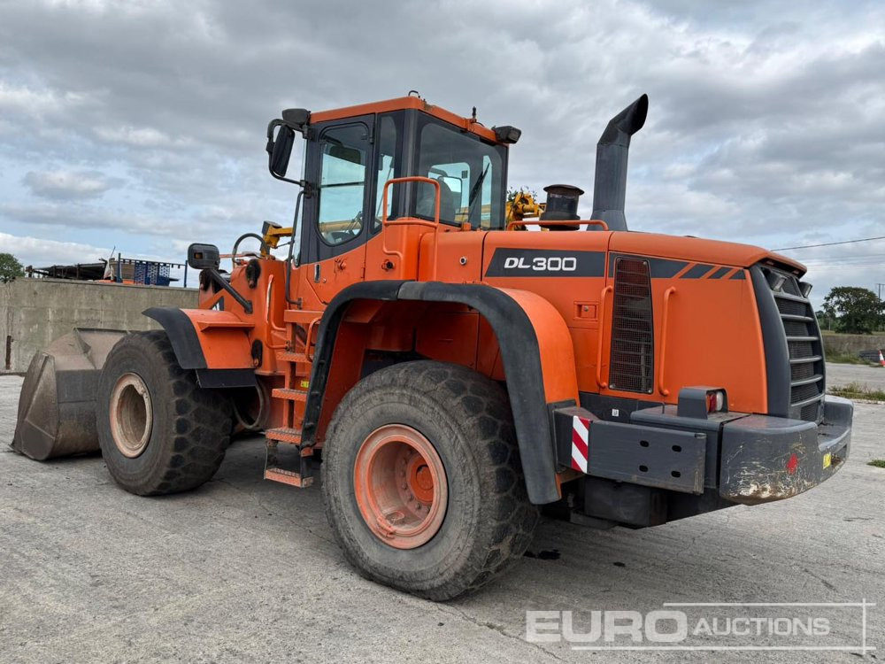 Doosan DL300 - Wheel loader: picture 2 Doosan DL300 - Wheel loader: picture 2