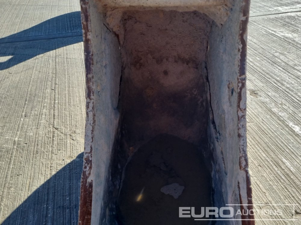 Bucket Geith 18" Digging Bucket 65mm Pin to suit 13 Ton Excavator: picture 9