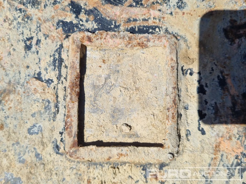 Bucket Geith 18" Digging Bucket 65mm Pin to suit 13 Ton Excavator: picture 13