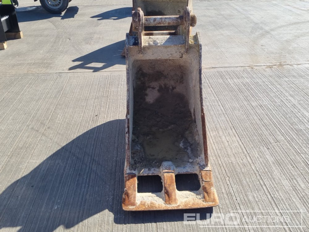 Bucket Geith 24" Digging Bucket 65mm Pin to suit 13 Ton Excavator: picture 8