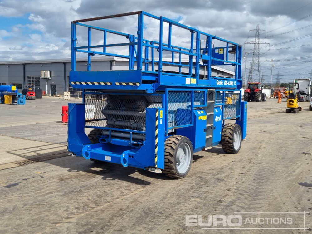 Genie GS4390 - Aerial platform: picture 5 Genie GS4390 - Aerial platform: picture 5