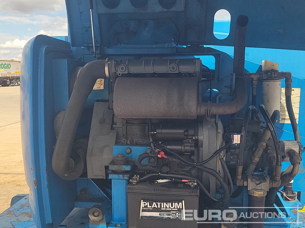 Aerial platform Genie Z45: picture 22