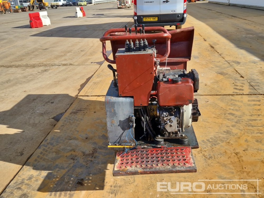 Hinowa HP800D - Crawler dumper: picture 4 Hinowa HP800D - Crawler dumper: picture 4