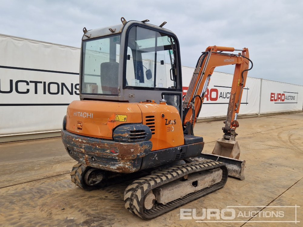 Hitachi ZX30 CLR - Mini excavator: picture 5 Hitachi ZX30 CLR - Mini excavator: picture 5