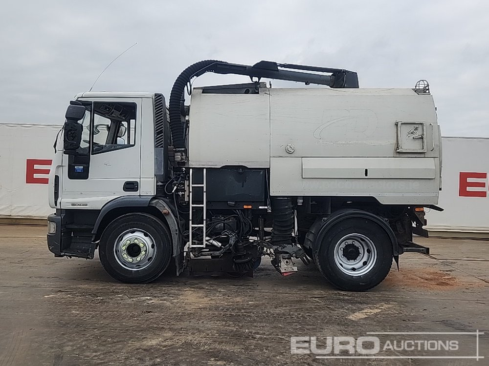 Iveco Eurocargo - Road sweeper: picture 2 Iveco Eurocargo - Road sweeper: picture 2
