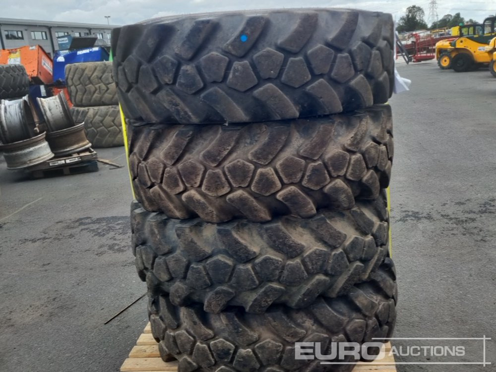 JCB 15.5-25 L-2 Tyre (4 of) - Tire: picture 4 JCB 15.5-25 L-2 Tyre (4 of) - Tire: picture 4