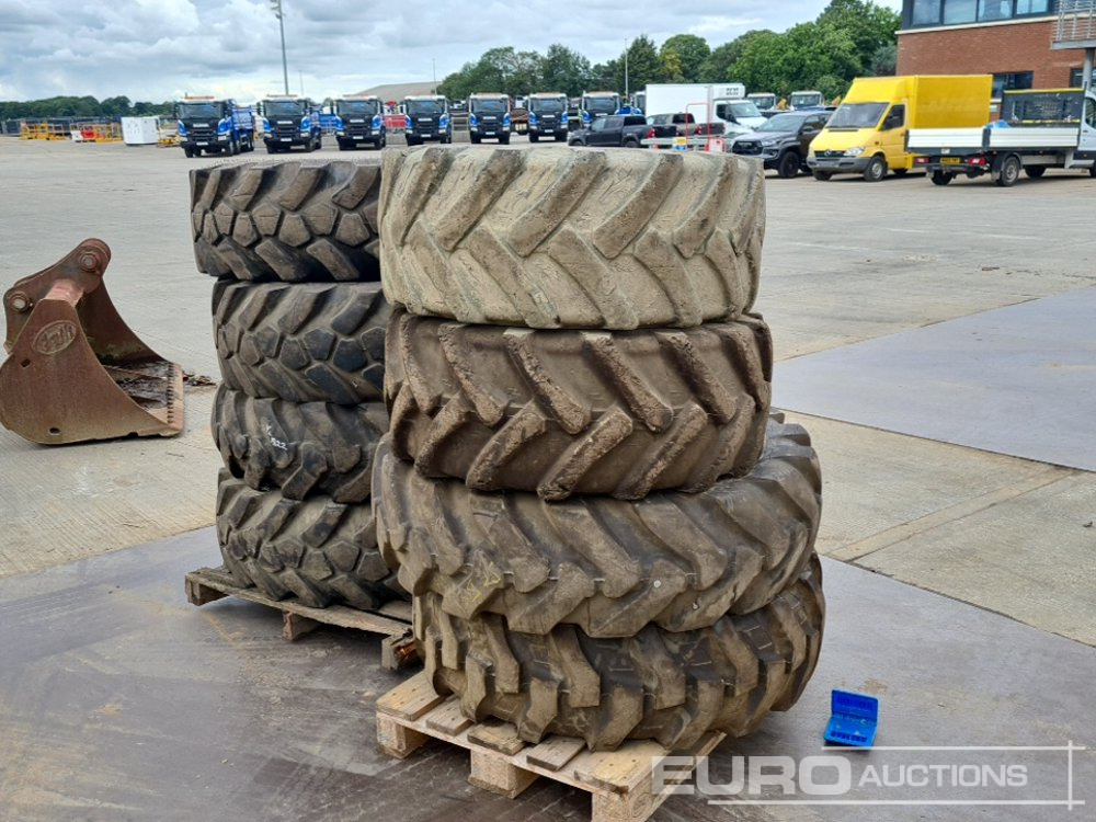 JCB 15.5-25 Tyre (6 of), Alliance 15.5-25 Tyre (2 of), 405/70 R20 Tyre (2 of) - Tire: picture 5 JCB 15.5-25 Tyre (6 of), Alliance 15.5-25 Tyre (2 of), 405/70 R20 Tyre (2 of) - Tire: picture 5
