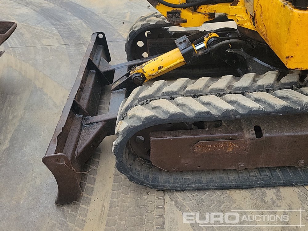 Mini excavator JCB 803: picture 12
