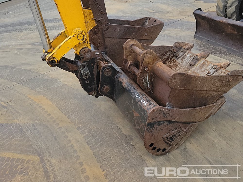 Mini excavator JCB 803: picture 20