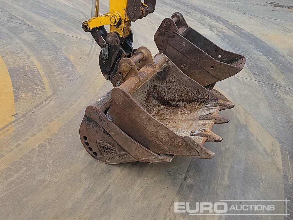 Mini excavator JCB 803: picture 19
