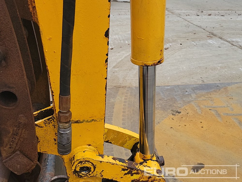Mini excavator JCB 803: picture 29