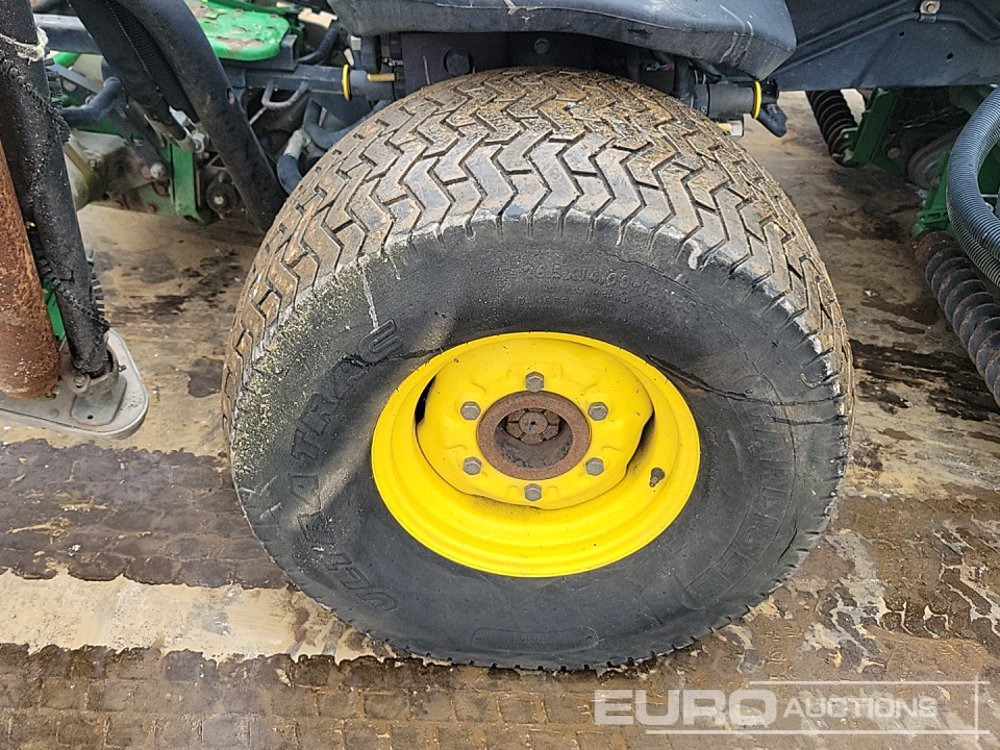 Garden mower John Deere 3225C: picture 9