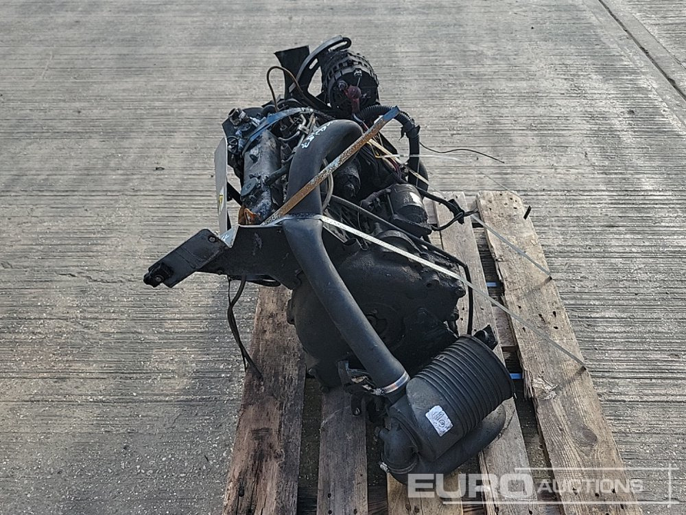 Kubota 4 Cylinder Engine - Engine: picture 4 Kubota 4 Cylinder Engine - Engine: picture 4