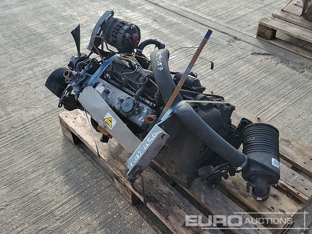 Kubota 4 Cylinder Engine - Engine: picture 3 Kubota 4 Cylinder Engine - Engine: picture 3