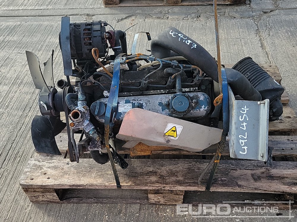 Kubota 4 Cylinder Engine - Engine: picture 2 Kubota 4 Cylinder Engine - Engine: picture 2