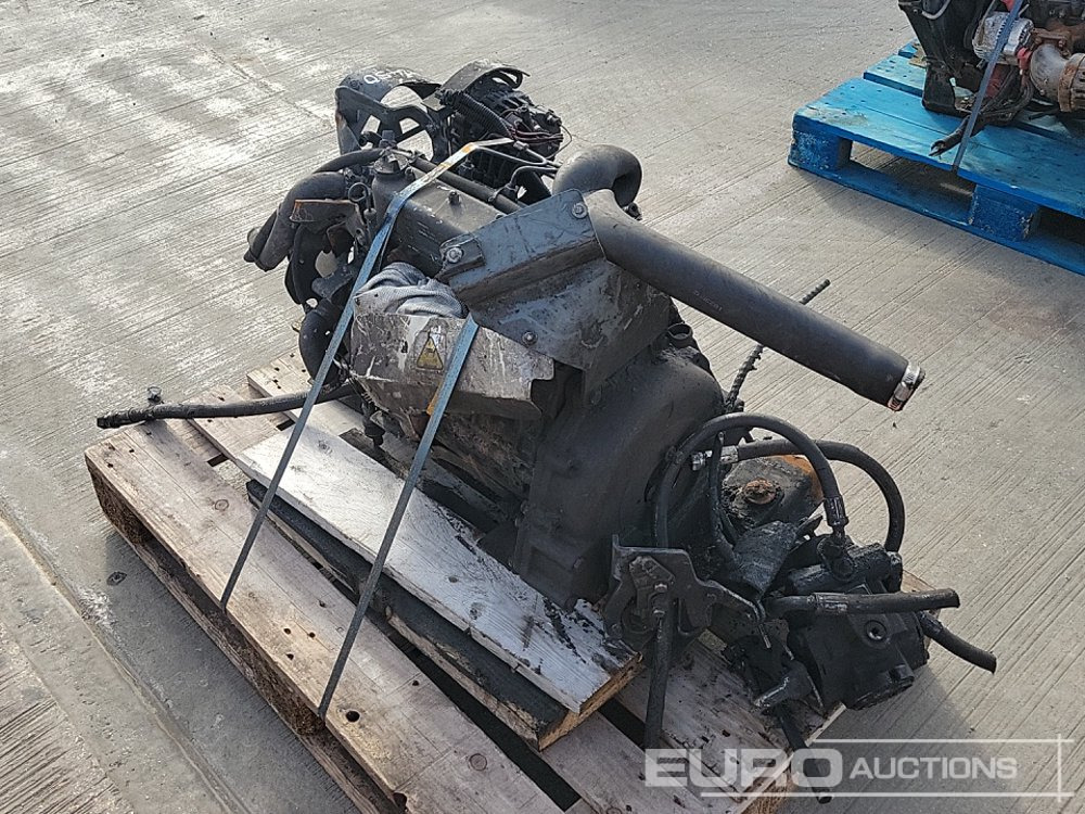 Kubota 4 Cylinder Engine - Engine: picture 3 Kubota 4 Cylinder Engine - Engine: picture 3