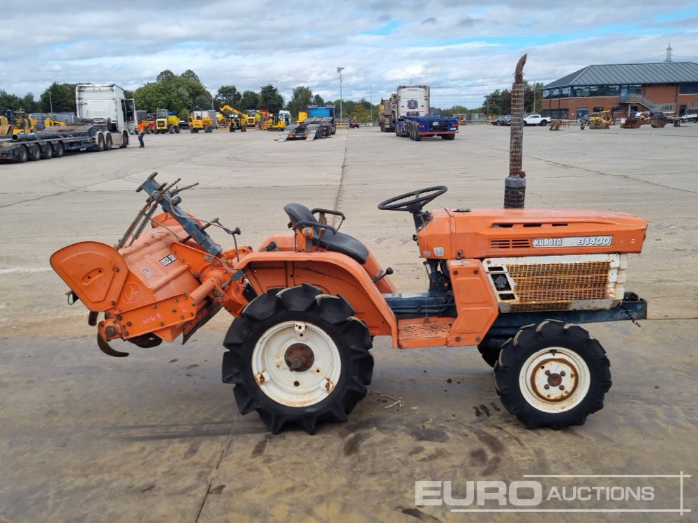 Compact tractor Kubota B1400: picture 6