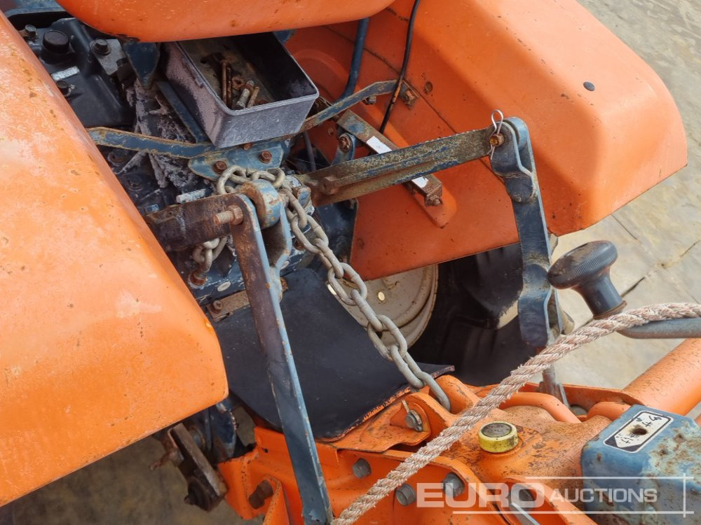 Compact tractor Kubota B1400: picture 15