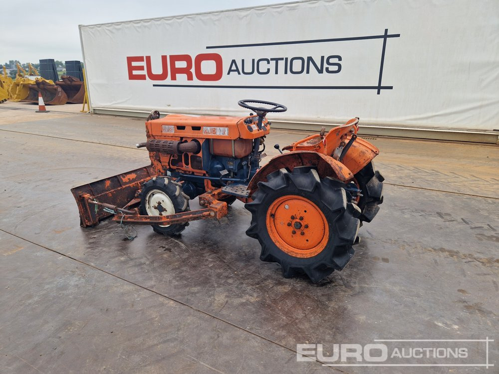 Kubota B7001 - Compact tractor: picture 3 Kubota B7001 - Compact tractor: picture 3