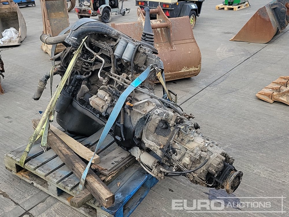 MAN 6 Cylinder Engine, Gearbox - Engine: picture 3 MAN 6 Cylinder Engine, Gearbox - Engine: picture 3