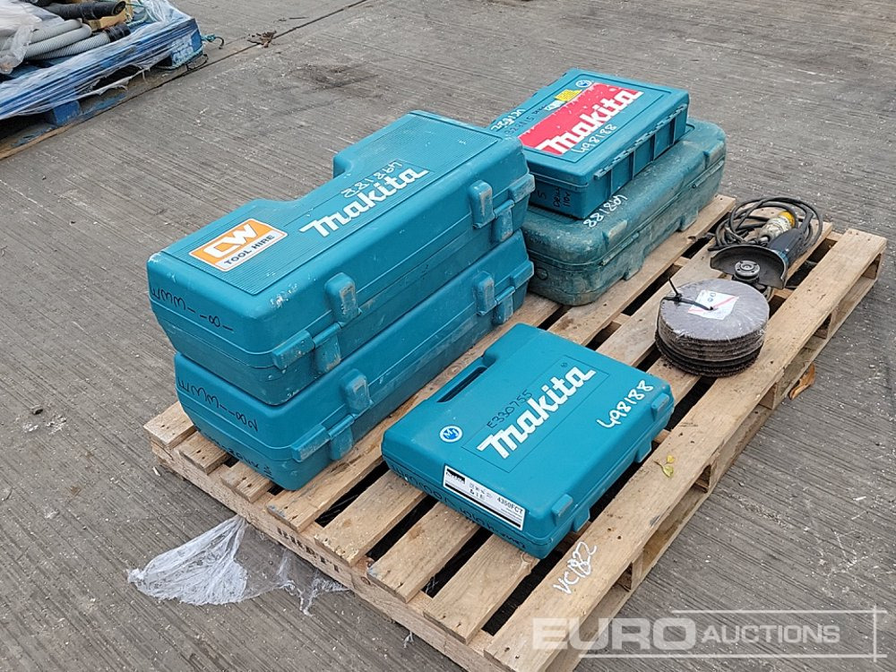 Makita HR3210C 110Volt Hammer Drill, GA9020 110Volt Angle Grinder (2 of), HP2050 110Volt Drill, 4350FCT 110Volt Jigsaw, GA4530R 110 Volt Angle Grinder - Construction equipment: picture 4 Makita HR3210C 110Volt Hammer Drill, GA9020 110Volt Angle Grinder (2 of), HP2050 110Volt Drill, 4350FCT 110Volt Jigsaw, GA4530R 110 Volt Angle Grinder - Construction equipment: picture 4