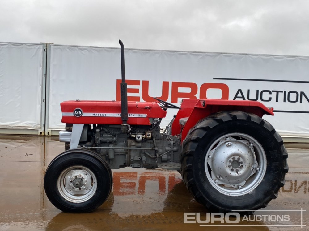 Massey Ferguson 135 - Farm tractor: picture 2 Massey Ferguson 135 - Farm tractor: picture 2