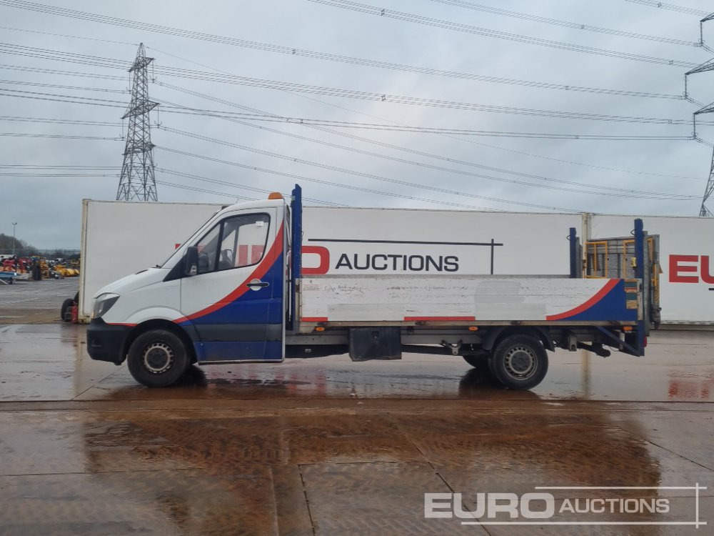 Mercedes Spinter 314 CDI - Flatbed van: picture 2 Mercedes Spinter 314 CDI - Flatbed van: picture 2