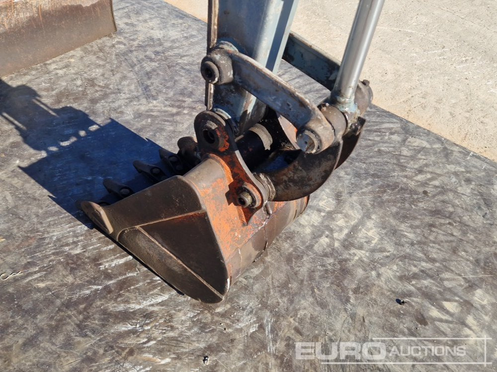 Mini excavator Mitsubishi ME25: picture 31