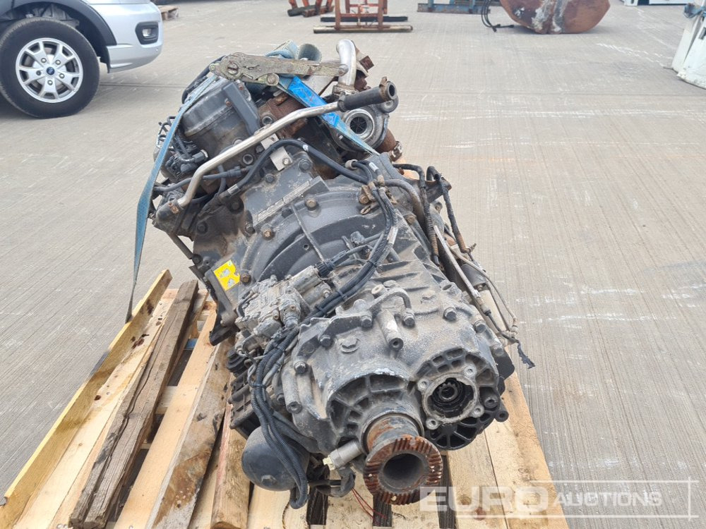 Paccar 4 Cylinder Engine, Gearbox - Engine: picture 4 Paccar 4 Cylinder Engine, Gearbox - Engine: picture 4