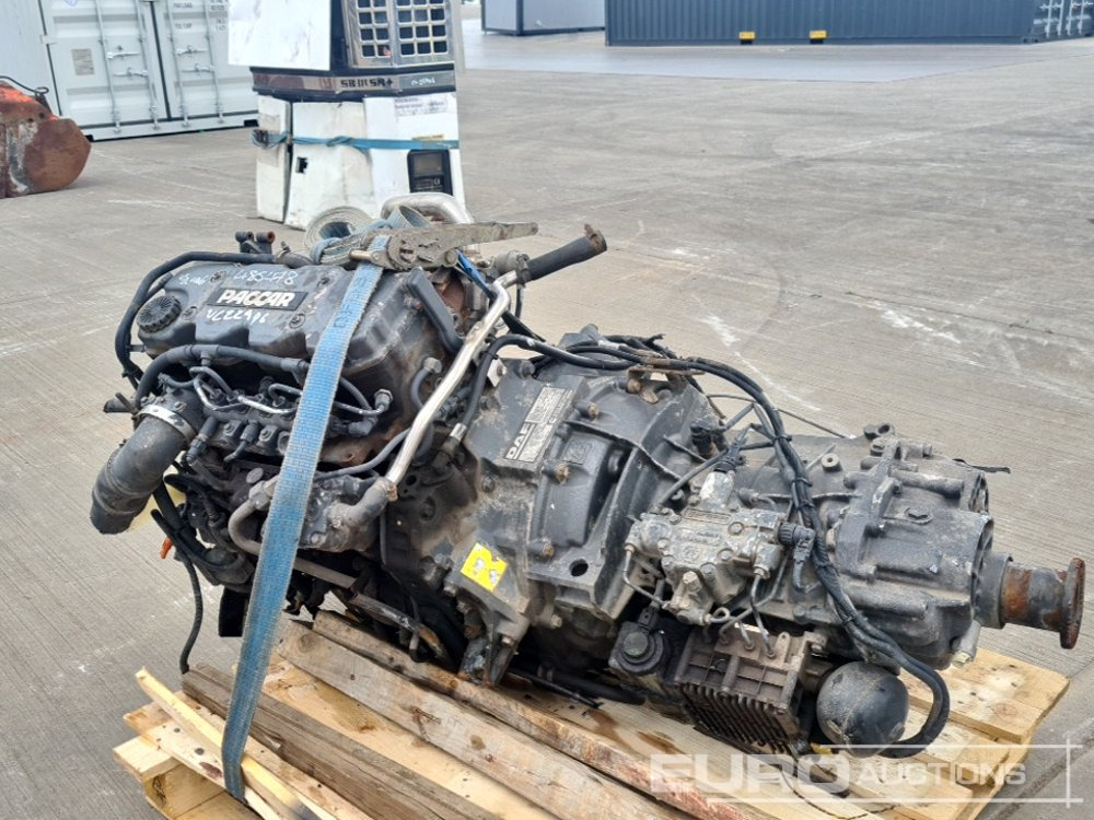 Paccar 4 Cylinder Engine, Gearbox - Engine: picture 3 Paccar 4 Cylinder Engine, Gearbox - Engine: picture 3