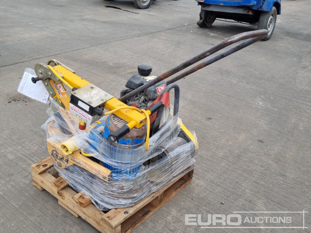 Petrol Compaction Plate, 110 Volt Floor Grinder - Construction equipment: picture 3 Petrol Compaction Plate, 110 Volt Floor Grinder - Construction equipment: picture 3