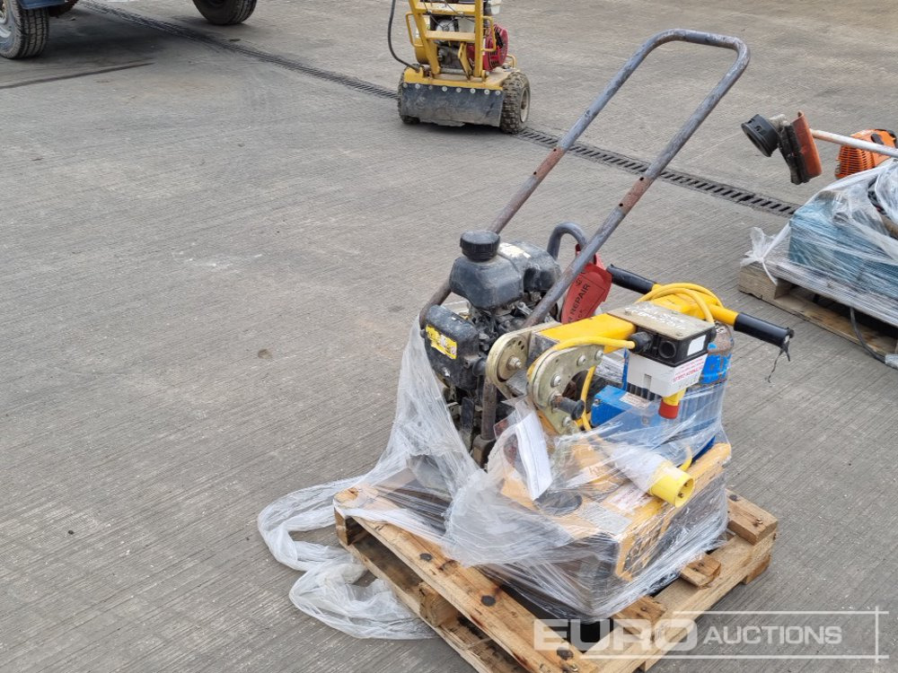 Petrol Compaction Plate, 110 Volt Floor Grinder - Construction equipment: picture 1 Petrol Compaction Plate, 110 Volt Floor Grinder - Construction equipment: picture 1
